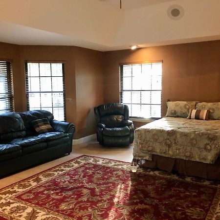 מלבורן Awesome Shared Villa 20 Minutes From The Beach מראה חיצוני תמונה
